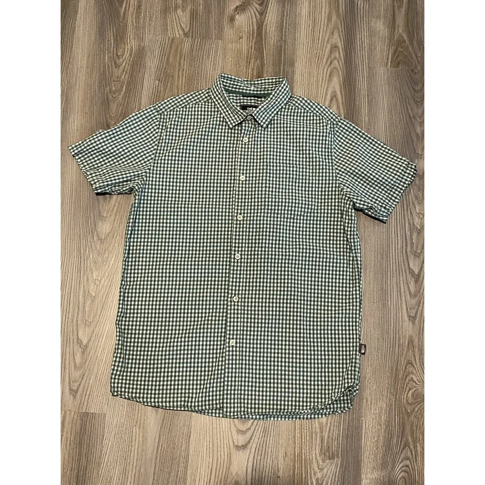 The North Face Gingham Plaid Green Short Sleeve Button Front Shirt Mens Medium